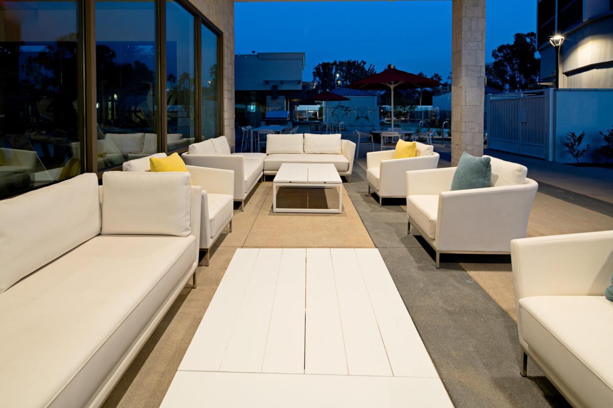 Holiday Inn Long Beach - Airport By Ihg Esterno foto